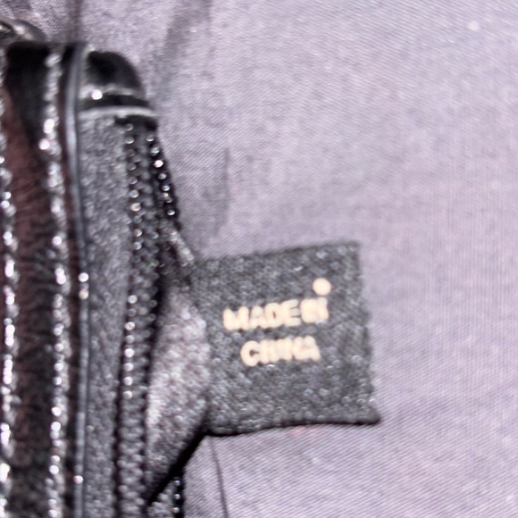 Rare Coach Signature Wristlet w/ Velvet & Metallic 3D Flower Appliqué - Picture 10 of 10